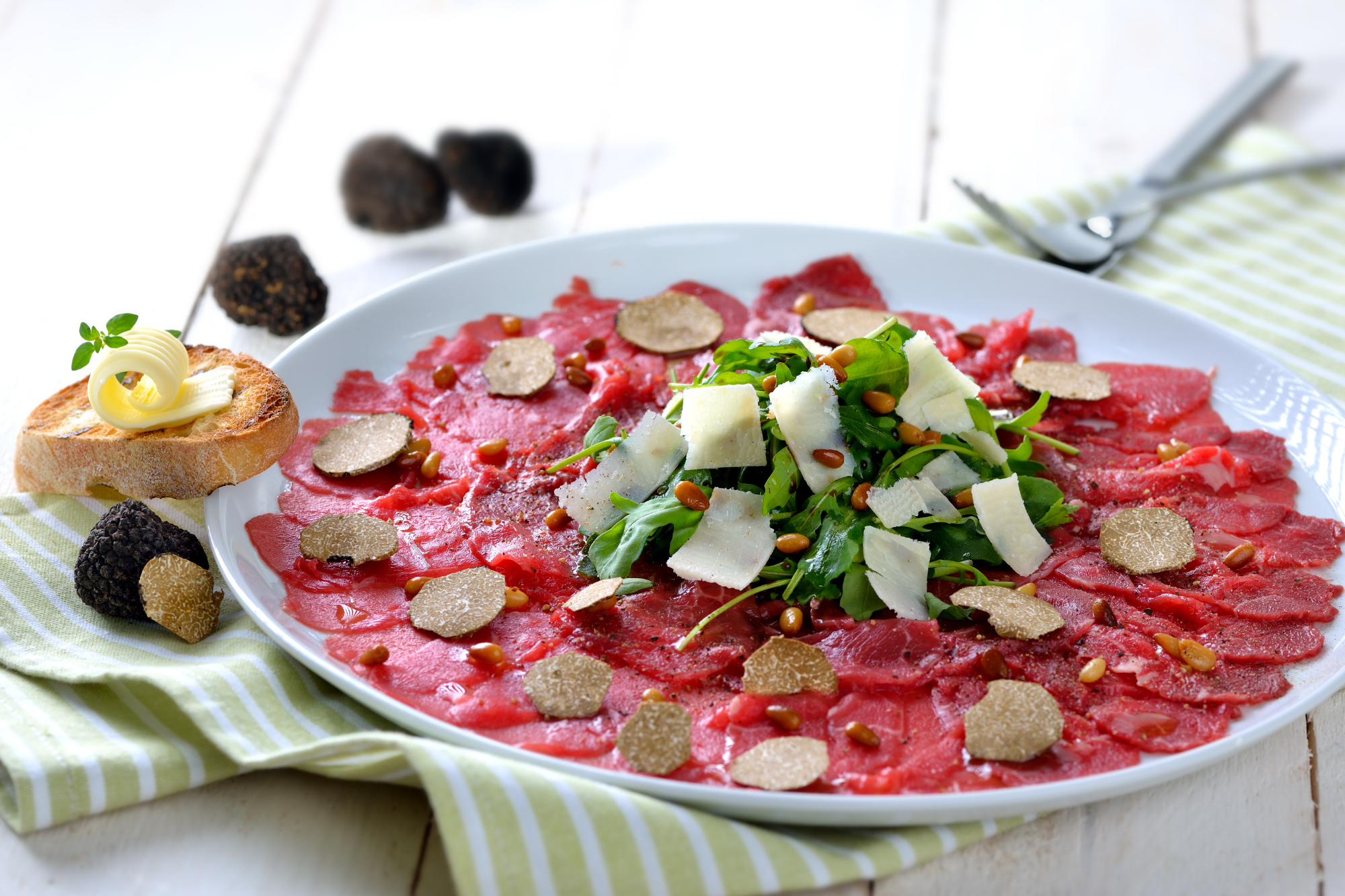 FATCLM carpaccio de ternera y trufa negra