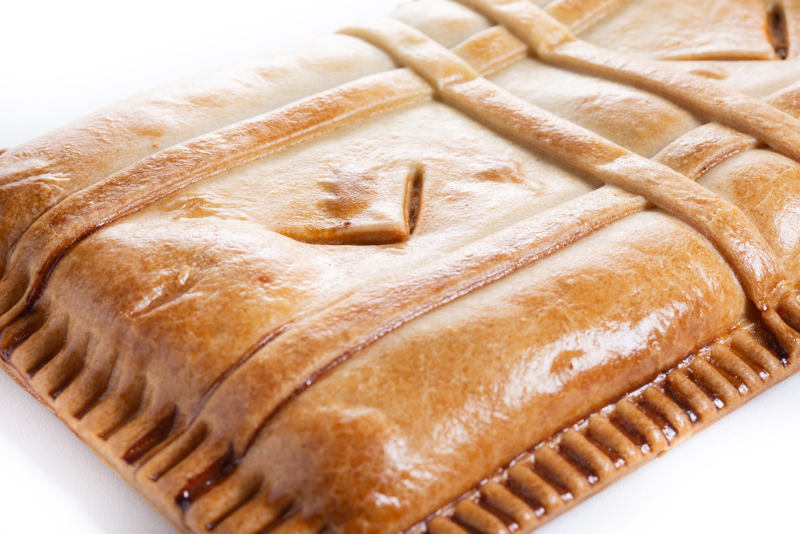 FATCLM recetas con trufa Empanada de queso de cabra, cebolla caramelizada y trufa negra